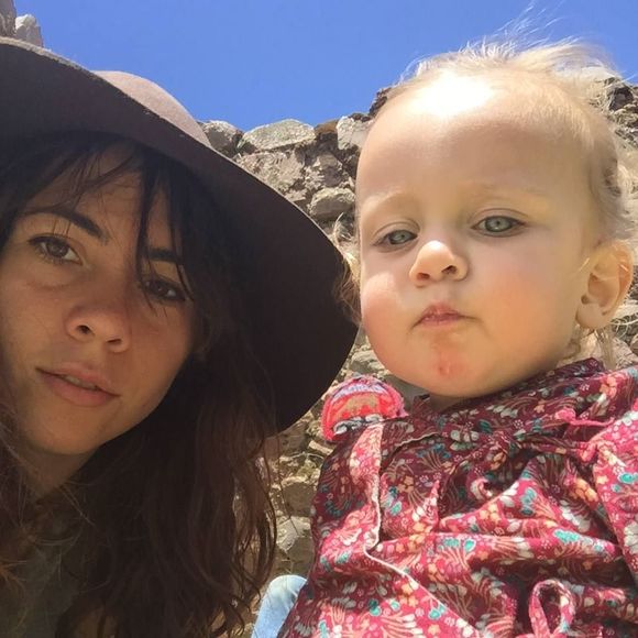 Meet your Posher, Fernanda - Picture 1 of 1